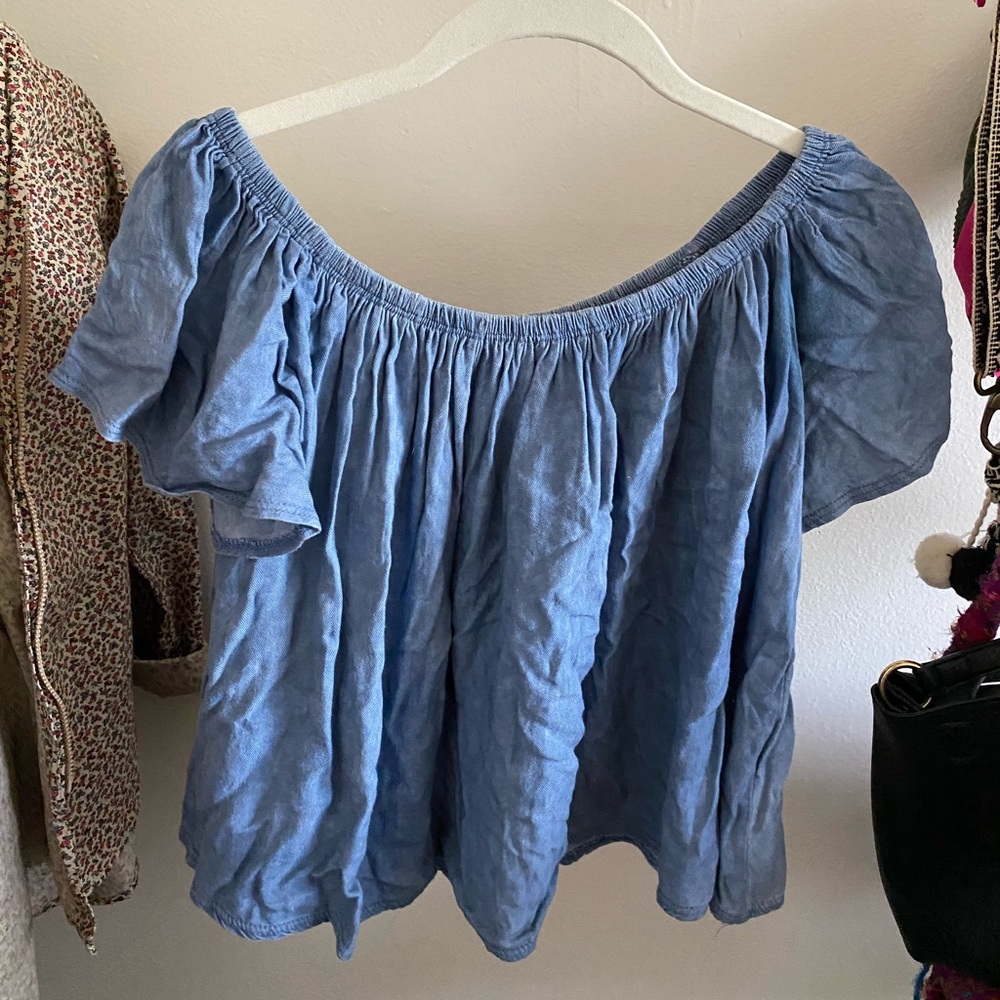 Off-shoulder top